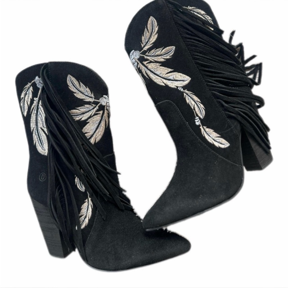 Dingo Black Fringed Boots with Cream Embroidery NWOT